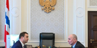 Виталий Хоценко и глава Рособрнадзора Анзор Музаев обсудили подготовку региона к проведению государственной итоговой аттестации - Газета Знамя Труда